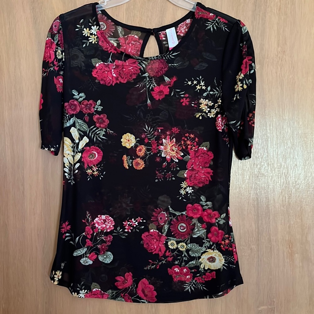 Sheer Black Short Sleeve Pullover Top with Vibrant Floral Print